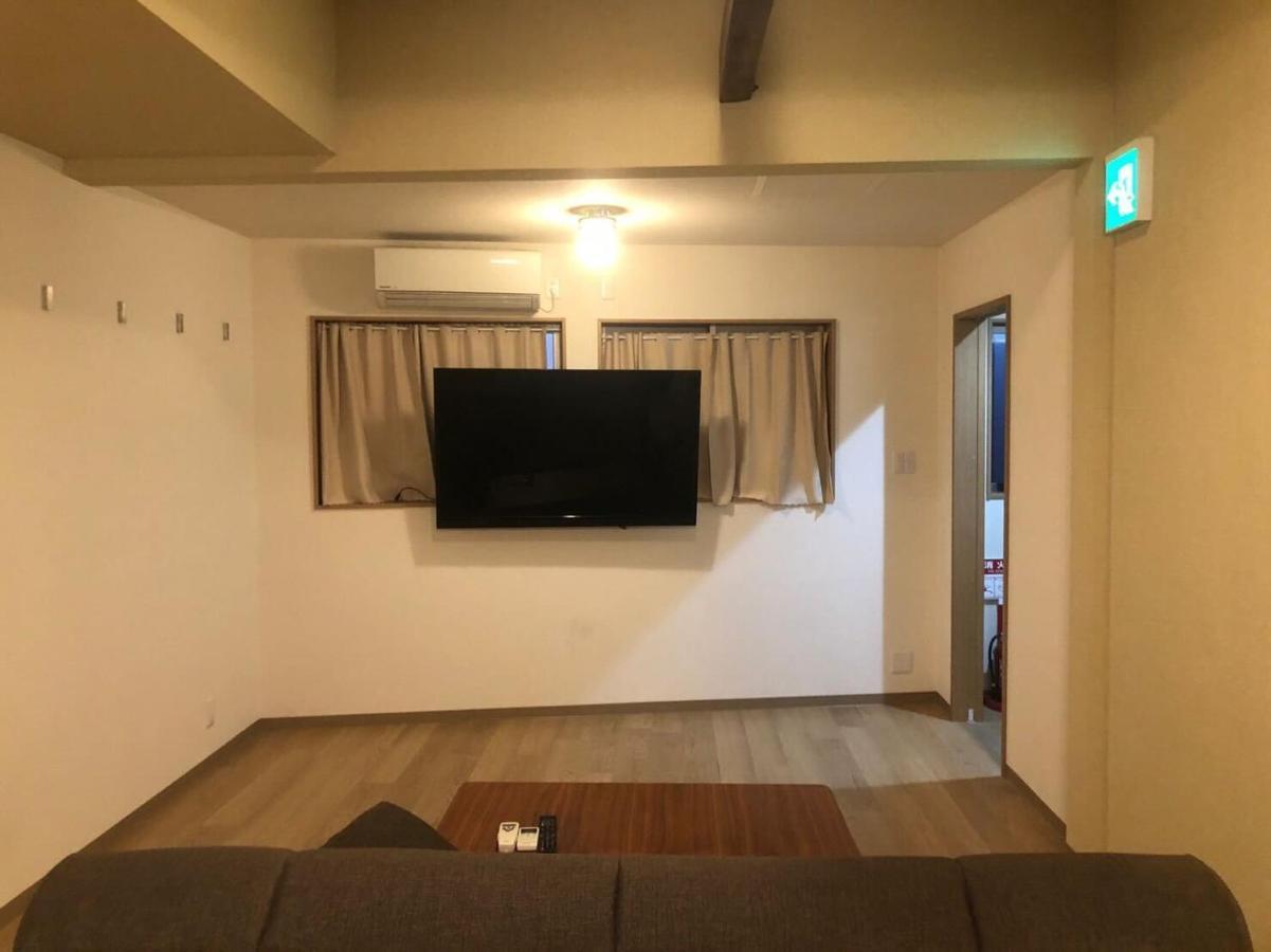 Oyado Gorilla Annex Apartment Осака Екстериор снимка