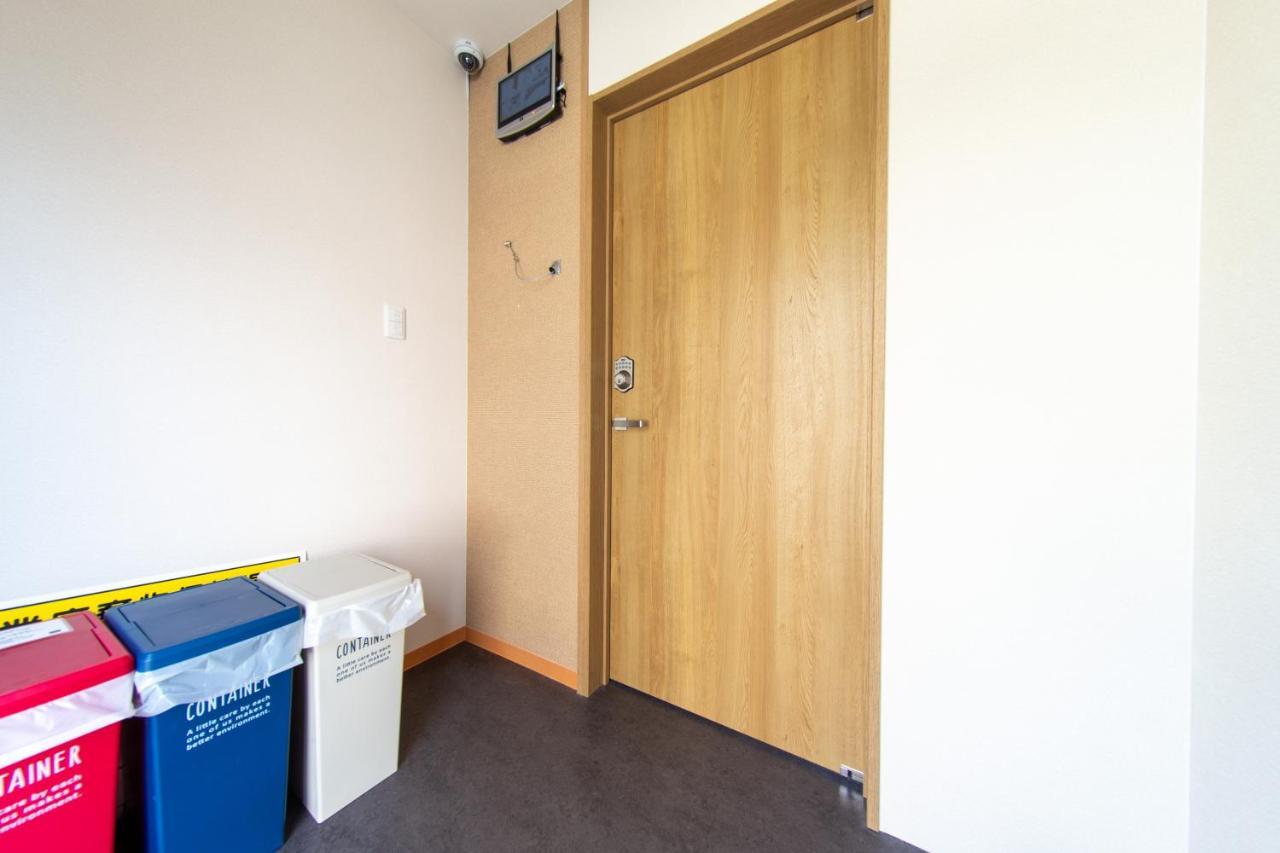 Oyado Gorilla Annex Apartment Осака Екстериор снимка